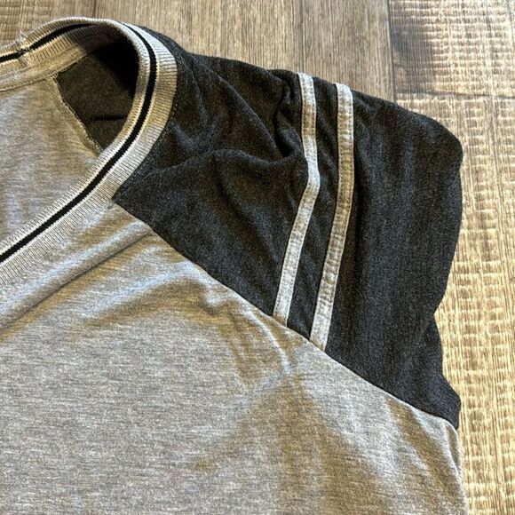 MAURICES short sleeve top- size‎ 3 - Picture 3 of 7